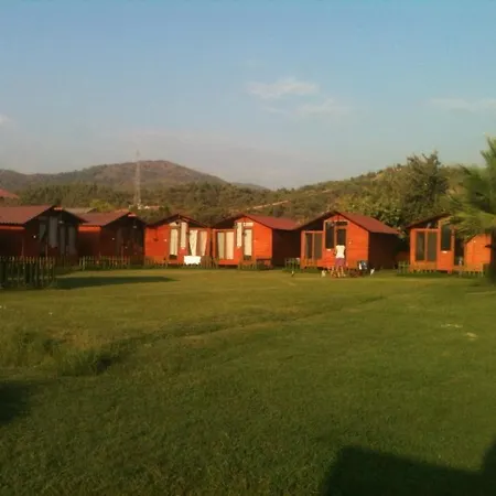Πανσιόν Adrenalin Village Φετιγιέ