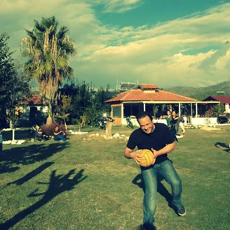 Adrenalin Village Πανσιόν 3*