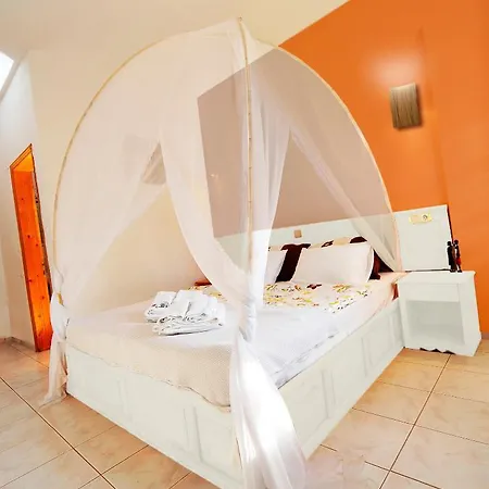 Affittacamere Adrenalin Village 3*